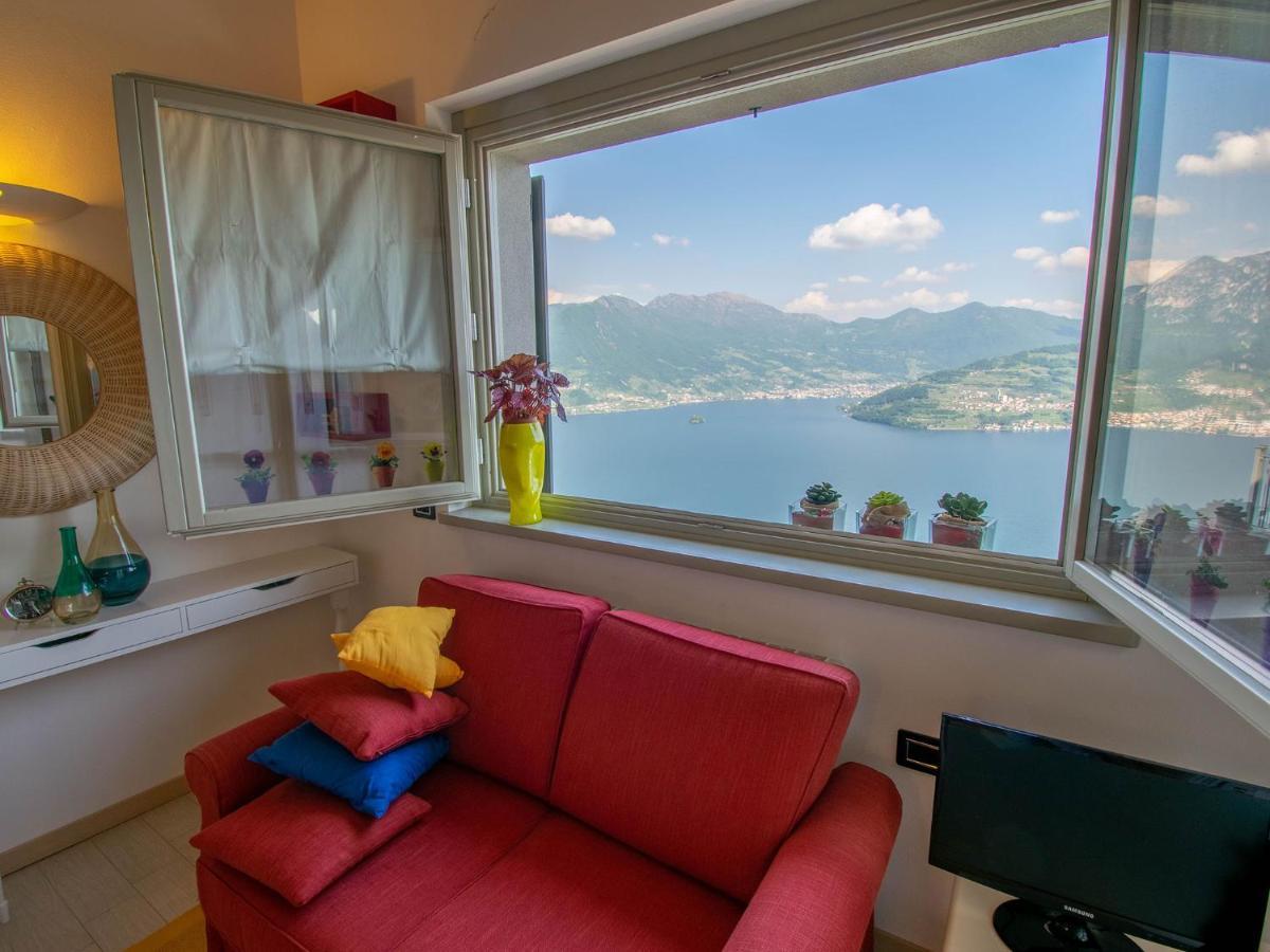 Cherubino - Stunning Lake View With Swimming Pool Parzanica Exterior foto